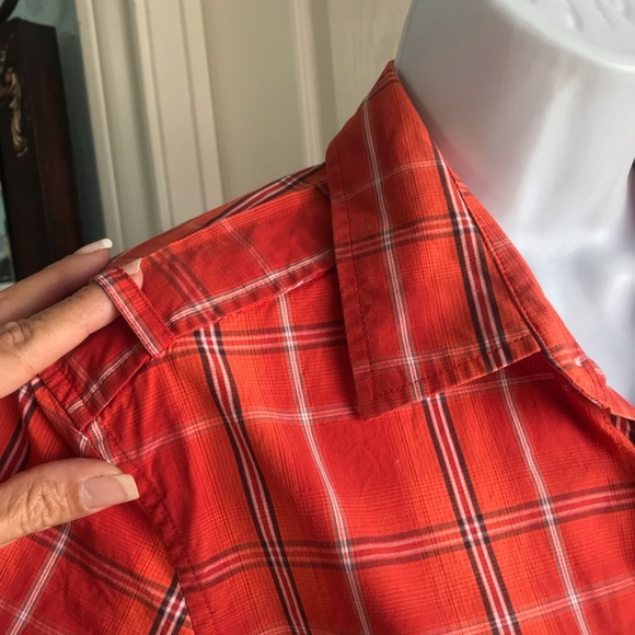 Kenneth Cole button down short sleeve EUC Size S - Picture 7 of 7